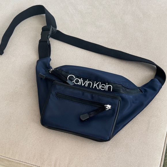 Calvin Klein Other - Calvin Klein Navy Belt Bag